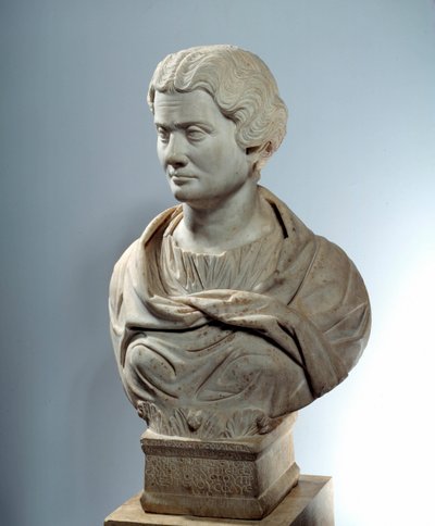 Arte da Roma Antiga: Busto de Melitina, preestrela da mãe dos deuses à pirea. Escultura por volta de 162. Paris, Musee Du Louvre de Roman