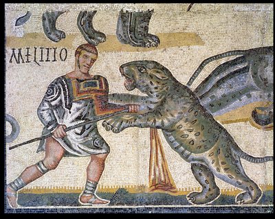 Batalha de gladiadores contra os gatos selvagens, detalhe representando um gladiador correndo através de um gato selvagem, 320 dC (mosaico) de Roman
