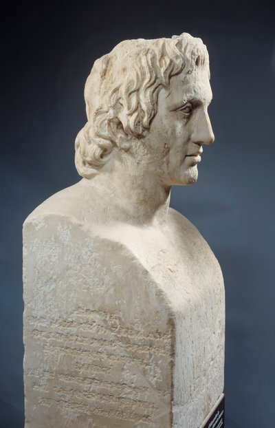 Busto de Alexandre o Grande, conhecido como "Hermes Azara", obra romana depois de uma estátua de bronze de Lysippe. Cerca de 330 AC. Paris, Museu do Louvre de Roman