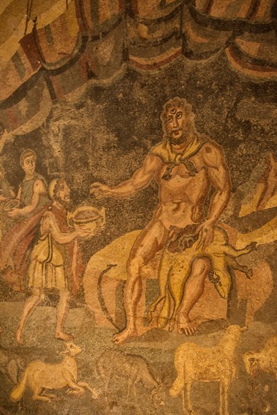 Mosaico de piso de ciclope, Villa Romana del Casale, Piazza Armerina, Sicília, Itália (foto) de Roman
