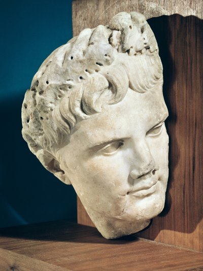 Cabeça do imperador Augusto (63-14 aC) 27-17 aC (mármore) de Roman