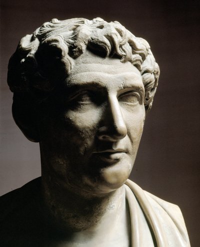 Cabeça de Ovid (escultura de mármore) de Roman