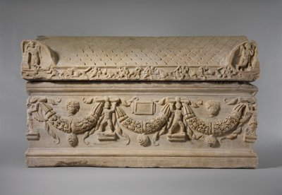 Sarcófago de mármore com guirlandas, c.200-225 DC (mármore) de Roman