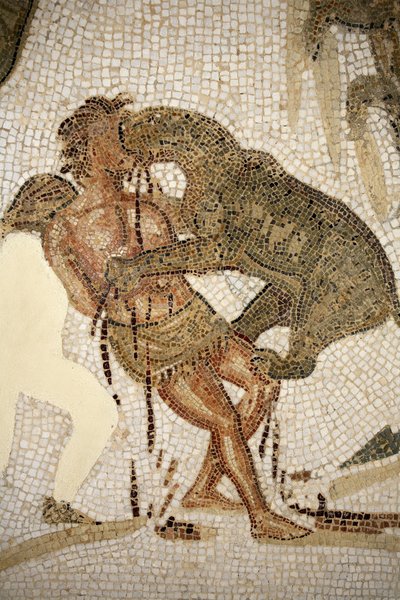 Mosaico ilustrando a tortura de um condenado (mosaico) de Roman