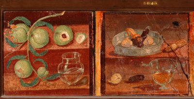 Arte Romana: "Natureza morta de pêssegos e frutos secos" fresco romano de Pompéia. Século I a.C. - Século I d.C. Conserva no Museu Nacional de Arqueologia de Nápoles. Itália de Roman