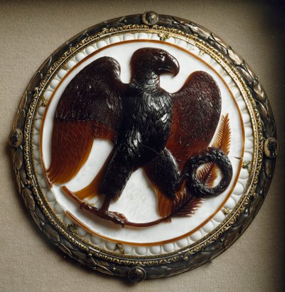 Arte romana: camafeu decora uma águia e símbolos imperiais que datam do reinado do imperador Augusto (Caio Júlio César Octávio Augusto) (63 AC-14 AD). 27 A.C. Museu Kunsthistorisches de Viena de Roman