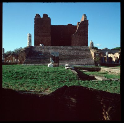 Arte romana: vista das ruínas da capital, sítio arqueológico de Óstia de Roman