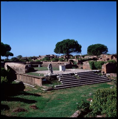 Arte romana: vista das ruínas do templo de Hércules de Roman