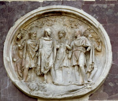 Roundel representando Adriano, do Arco de Constantino (mármore) de Roman