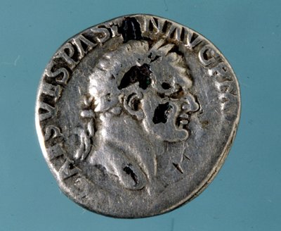Moeda de prata com a efígie do Imperador Romano Vespasiano (9 - 79). de Roman