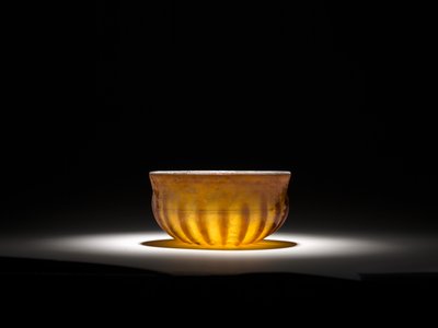 Tigela de vidro com nervuras, século I de Roman Imperial Period