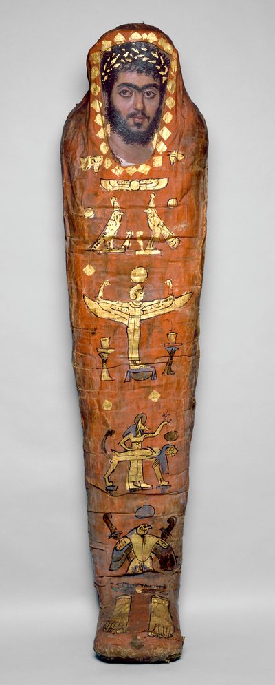 Múmia de um jovem, com retrato em encáustica, de El-Hibeh (restos humanos embrulhados em linho com painel de madeira pintada) de Roman Period Egyptian