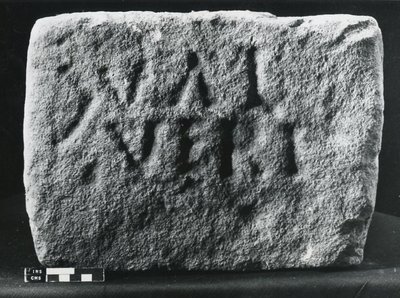 Pedra Centurial de Valerius Versus, 43-410 d.C. (pedra) de Roman Roman