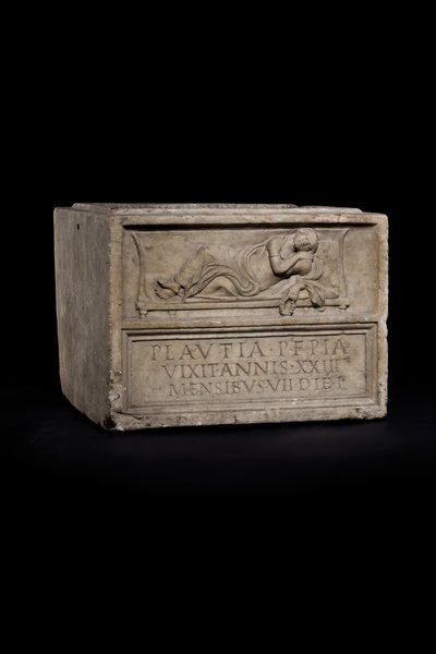 Urna cinerária, c.late 1 ° ao início do 2 ° século dC (mármore) de Roman Roman