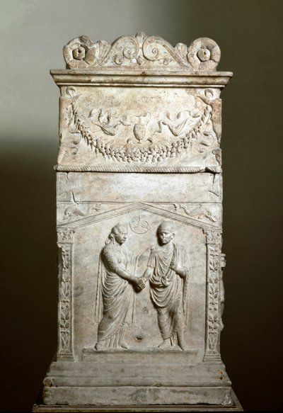 Arte romana: altar funerário decorando a cena de um casamento (Junctio dextrarum) - baixo relevo - Roma, Museo Nazionale Romano - aperto de mão matrimonial (Junctio dextrarum) - relevo em mármore, arte romana, do altar funerário de um casal - Roma, Museo N de Roman Roman