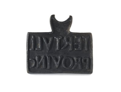 Selo romano usado para estampar produtos ou propriedades, de Cramond, Midlothian, 140-211 DC (bronze) de Roman Roman
