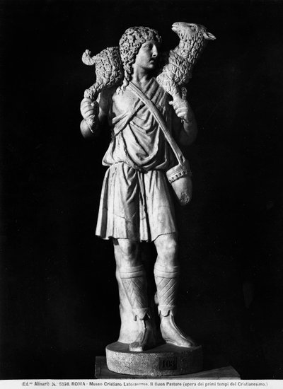 O Bom Pastor (mármore) de Roman Roman