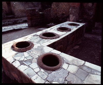 Contador de mármore Thermopolium, século V a.C. - século I d.C. de Roman Roman