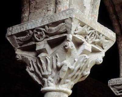 Capital representando os três judeus no forno de fogueira (escultura de Romanesque