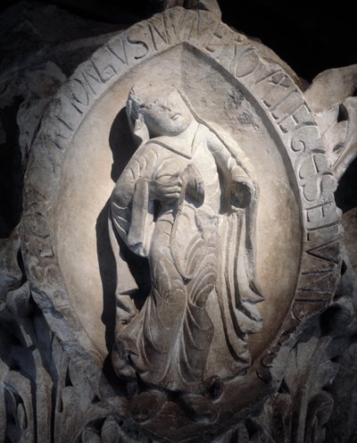 Tons do canto gregoriano: o segundo tom, Capital do coro (escultura de Romanesque