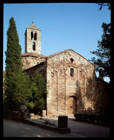 Vista da igreja de Romanesque