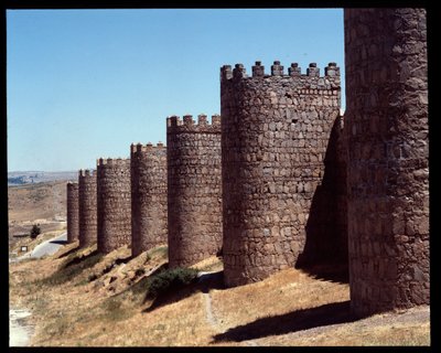 Vista das paredes de Ávila, Espanha (Vista das paredes de Ávila, Espanha) de Romanesque