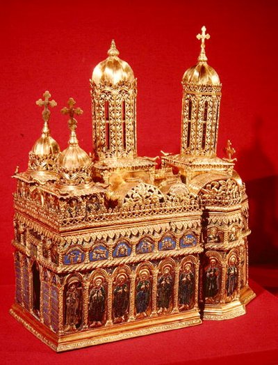 Kivotion, do Mosteiro Hurezi, Condado de Vilcea, 1691-92 (prata dourada e esmalte) de Romanian School