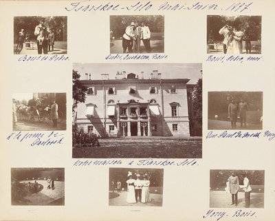 A Família Imperial Russa, página de um álbum de fotografias, c.1897-99 (foto p - b) (ver também 487673-80) de Russian Photographer