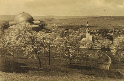 Vista do Goetheanum e da Casa do Aquecimento de Russian Photographer