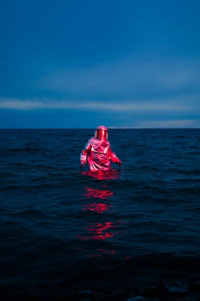Fato Vermelho, Mar Azul de Samantha Hearn