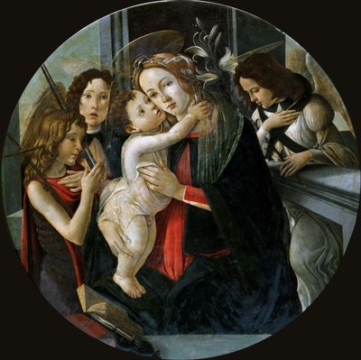 A Madonna e o Menino com São João e dois Anjos. de Sandro Botticelli
