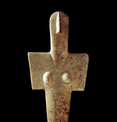 Cultura nuragic (nuraghi) Sardenha: estatueta calcária da deusa mãe, ídolo tipo cicládico, de Senorbi (Região Trexenta) datada do período pré-nurálgico (século XX a.C.) Eneolítico. Dim. 42 cm Cagliari, Museo Nazionale Archeologico, Sardenha, italiano de Sardinia Nuragic Civilization