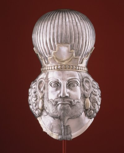 Cabeça de um rei, século c.4 (prata, douradura de mercúrio) de Sasanian School