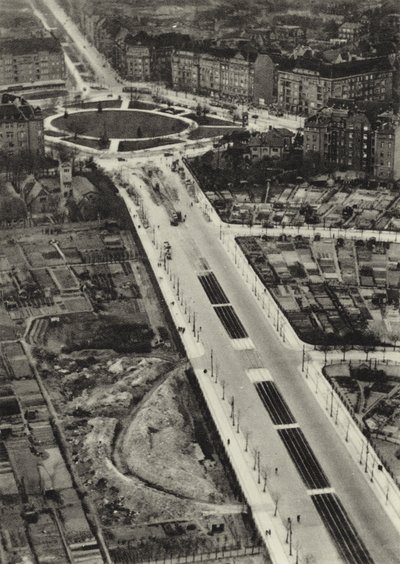 Berlim: Reichsstrasse, Reichskanzlerplatz (foto a p/b) de Sasha Stone