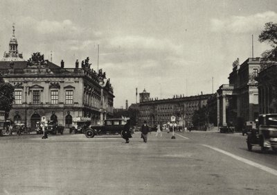Berlim: Zeughaus und Kronprinzenpalais; Arsenal e Palácio do Príncipe Herdeiro (foto a p/b) de Sasha Stone