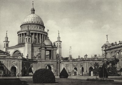 Potsdam, Palácio da Cidade, Vista da Igreja de São Nicolau; Palácio da Cidade, Vista de São Nicolau (foto a p/b) de Sasha Stone