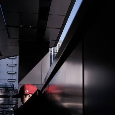 Red Cap Geometria Urbana de Satoshi Hata