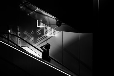 Iluminação de escadas rolantes urbanas de Satoshi Hata