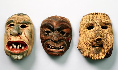 Três máscaras de Natal austríacas (madeira pintada) de School Austrian
