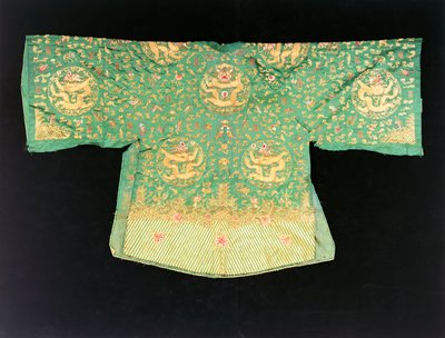 Uma túnica de dragão chinês de cetim verde oliva (cetim) de School Chinese