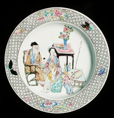 Um prato familiar de casca de ovo de rosa, c.1730 (porcelana) de School Chinese