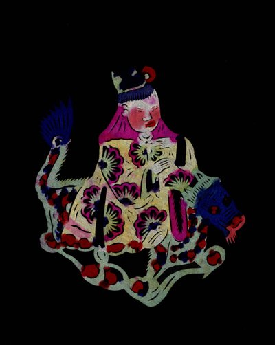 Deus chinês montado num dragão. Corte de papel pintado ou "Jian Zhi", arte popular chinesa, Pekin. de School Chinese