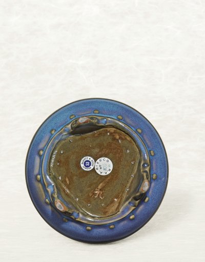 Jun &39;número nove&39; tripé Narcissus bowl, Yuan - Ming Dynasty (porcelana) (ver também 1190774-5) de School Chinese