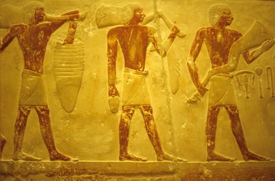 Antigo Egipto, Escultura/Pintura mural, Mastaba/Túmulo de Idout, Saqqara, 2323-2150 a.C., Portadores com oferendas (foto) de School Egyptian