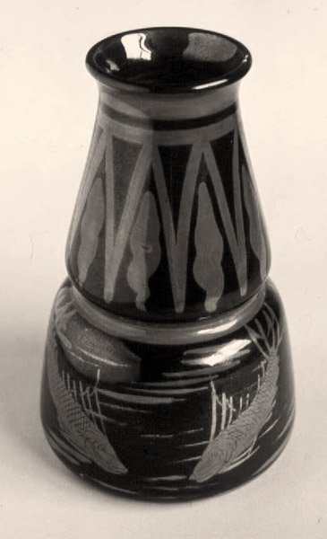 Jarra de faiança Burmantofts, lustre de cobre decorado com vidrado iridescente de School English