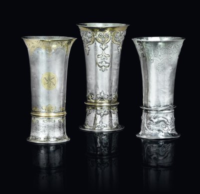 Três béqueres (parcel-gold silver) de School Hungarian