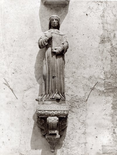 Estátua de Ovídio (43BC-AD17) de School Italian