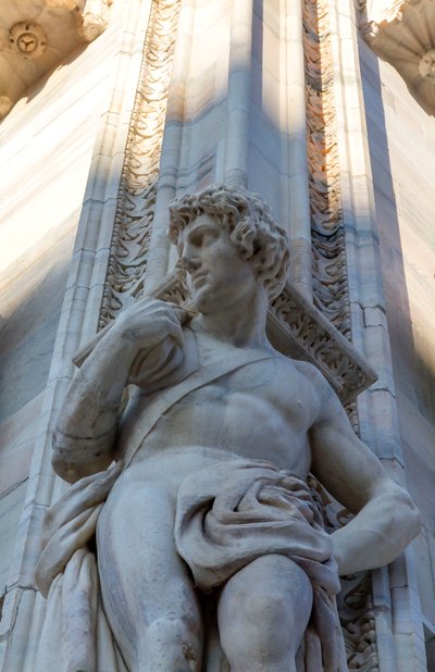 Telamon da fachada da catedral de Milão, Lombardia, Itália, Detalhe de School Italian