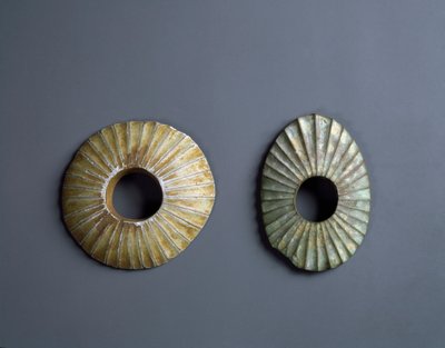 Flint armillas, período Jomon 10000-300 BC de Japanese School