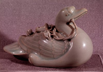 Art Coreen: Versoir em forma de pato. Período Koryo, final do século XII. Colecção Hyung pil chun de School Korean